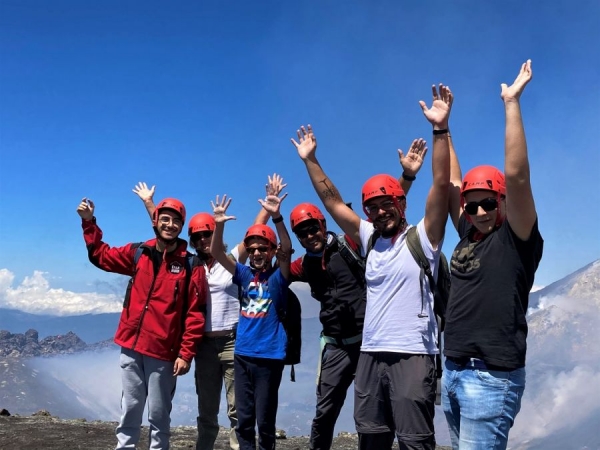 I ragazzi della sezione in cima all&#039;Etna